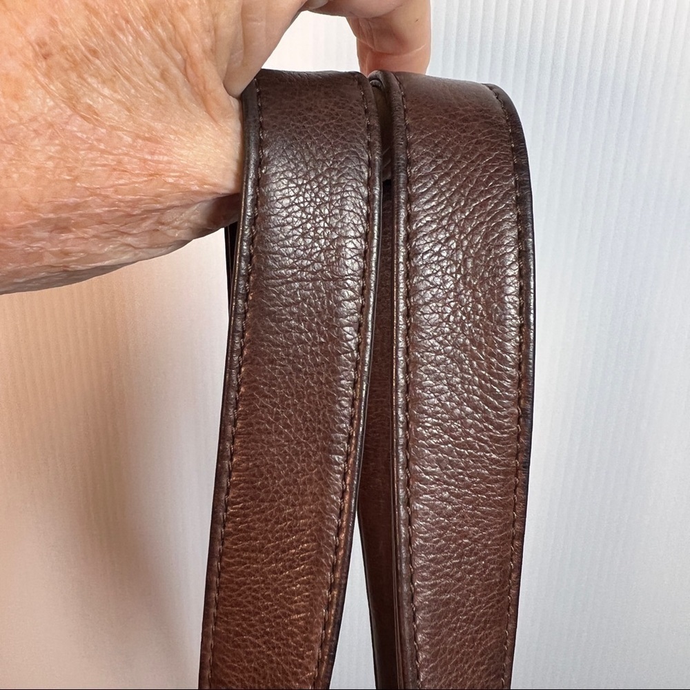 CALVIN KLEIN Shoulder bag with clasp closure. Brown pebble leather. Key fob - Picture 11 of 11